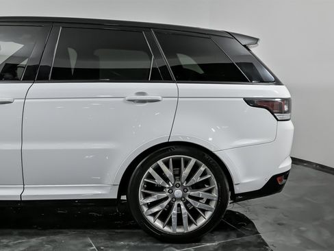 Used 2016 Land Rover Range Rover Sport SVR image 7