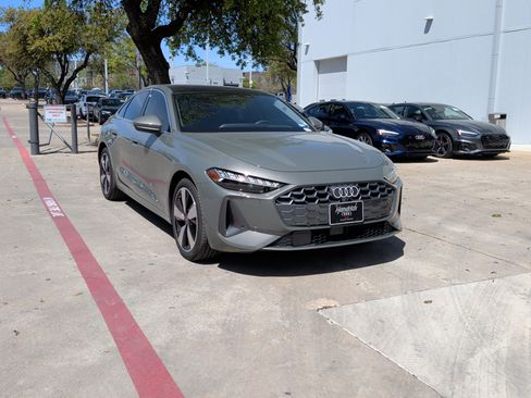 Used 2025 Audi A5 2.0T Premium Plus w/ Premium Plus AWD/4WD image 2