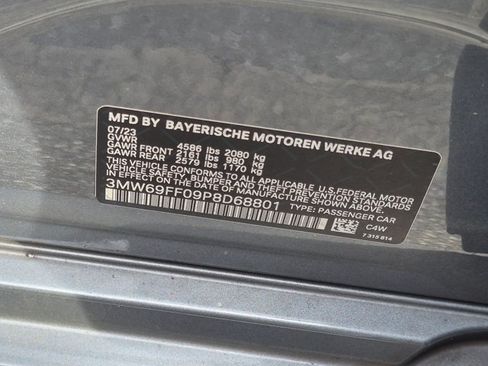 Used 2023 BMW 330i Sedan w/ Convenience Package RWD image 22