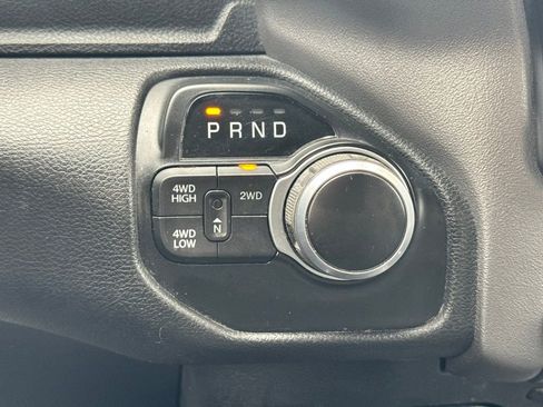 Used 2021 RAM 2500 Big Horn image 31