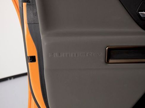 Used 2024 GMC Hummer EV 3X w/ LPO, Illumination Package image 12