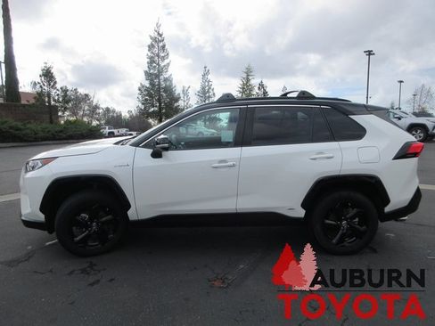 Used 2019 Toyota RAV4 XSE image 10