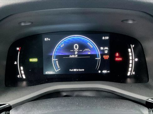 Used 2025 Toyota Camry LE AWD/4WD image 26