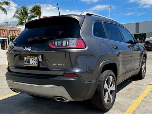 Used 2021 Jeep Cherokee Limited w/ Elite Package FWD image 6