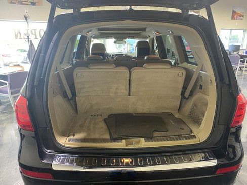 Used 2014 Mercedes-Benz GL 450 4MATIC image 16