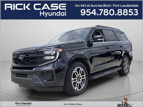 Used 2025 Ford Expedition Active AWD/4WD image 1
