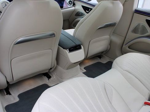 Used 2024 Mercedes-Benz EQS 450+ Sedan image 11