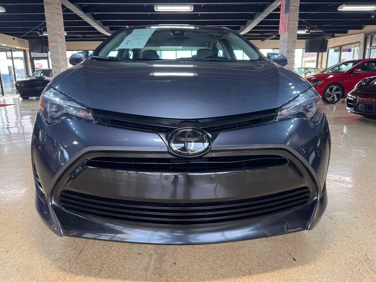 Used 2019 Toyota Corolla LE FWD image 2