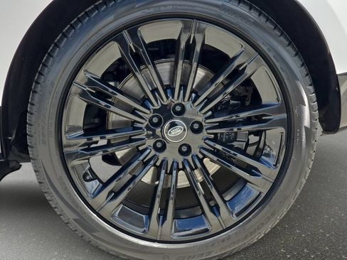 Certified 2023 Land Rover Range Rover Long Wheelbase Autobiography AWD/4WD image 36