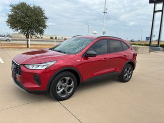 Used 2025 Ford Escape ST-Line AWD/4WD video 1