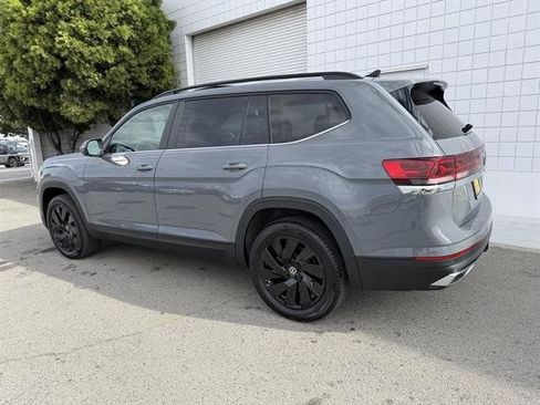 New 2026 Volkswagen Atlas SE image 3