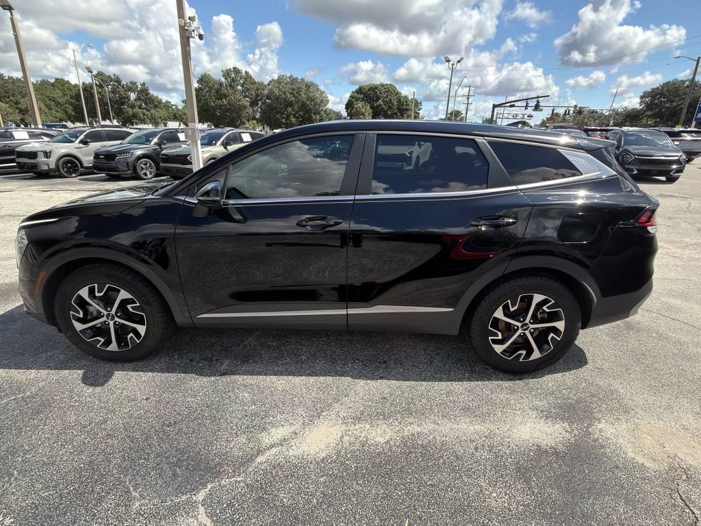 Certified 2023 Kia Sportage EX FWD image 8