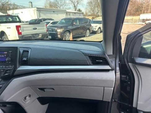 Used 2019 Honda Odyssey LX image 34