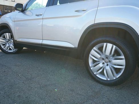 Used 2019 Volkswagen Atlas SEL Premium AWD/4WD image 5