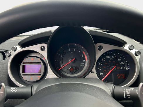 Used 2020 Nissan 370Z Touring Sport RWD image 39