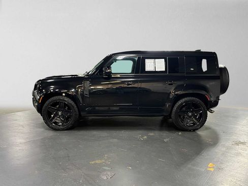 Used 2024 Land Rover Defender 110 V8 AWD/4WD image 6