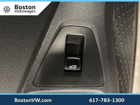 Used 2020 Volkswagen Jetta SEL image 30