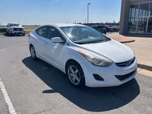 Used 2012 Hyundai Elantra GLS w/ Preferred Pkg 3 image 3