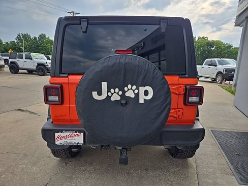 Used 2018 Jeep Wrangler Unlimited Sport S AWD/4WD image 8