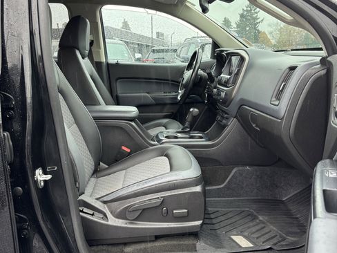 Used 2018 Chevrolet Colorado Z71 image 10