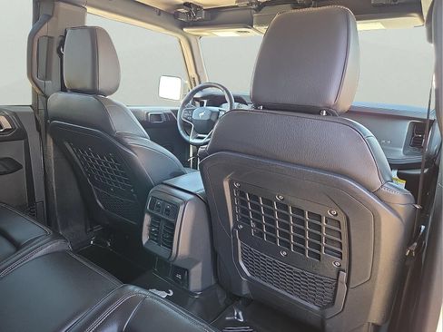 Used 2025 Ford Bronco Badlands AWD/4WD image 11