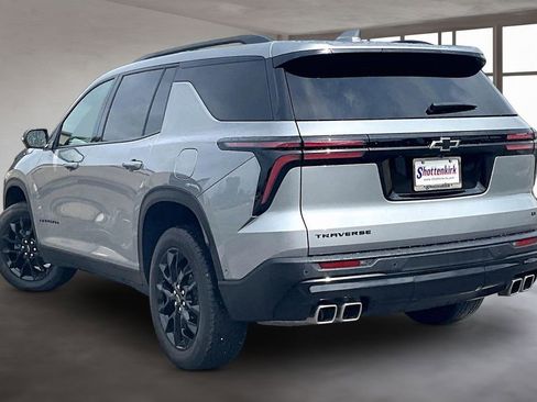 Used 2024 Chevrolet Traverse LT w/ Enhanced Driving Package FWD image 4
