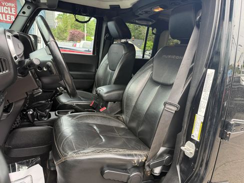 Used 2013 Jeep Wrangler Unlimited Rubicon w/ Dual Top Group AWD/4WD image 8