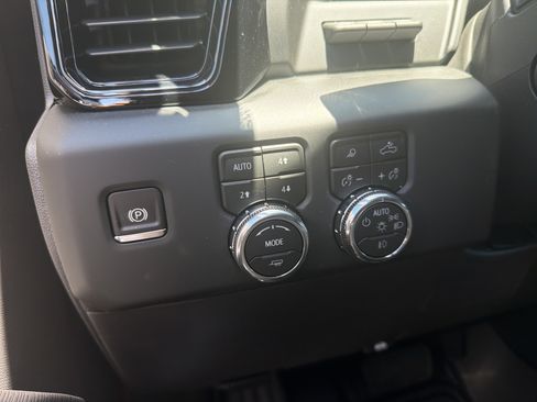 New 2026 GMC Sierra 1500 AT4X AWD/4WD image 33