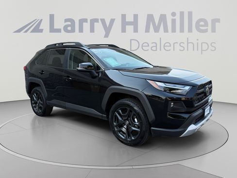 Used 2024 Toyota RAV4 Adventure AWD/4WD image 7