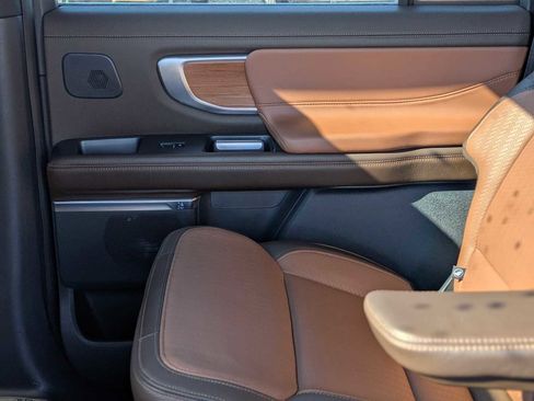 Certified 2025 Ford Expedition Max King Ranch image 20