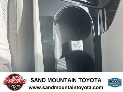 Used 2023 Hyundai Elantra Limited FWD image 19