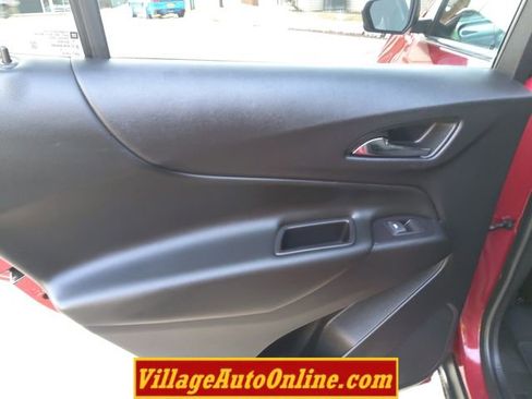 Used 2019 Chevrolet Equinox LT image 29