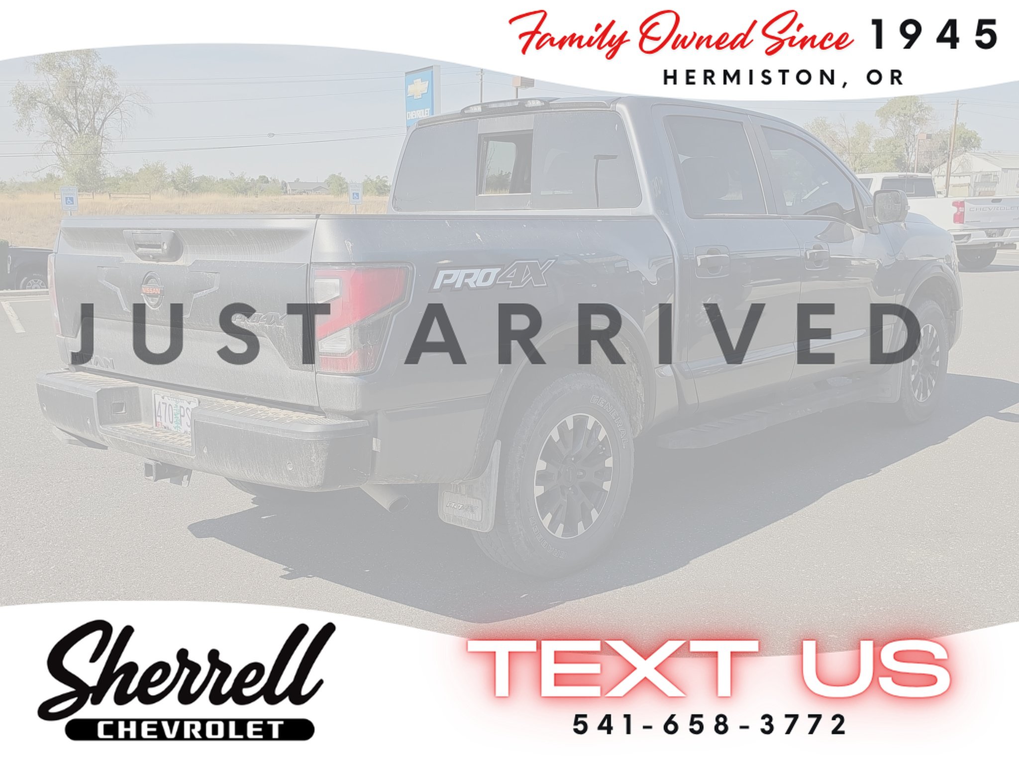 Used 2021 Nissan Titan PRO-4X w/ Pro-4x Convenience Package AWD/4WD image 3