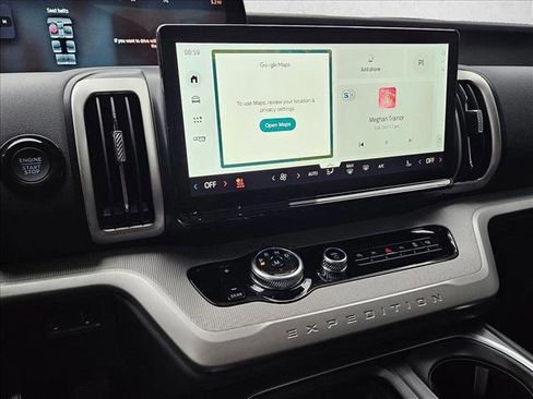 New 2025 Ford Expedition Active image 12