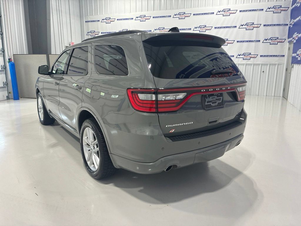 Used 2024 Dodge Durango GT AWD/4WD image 4