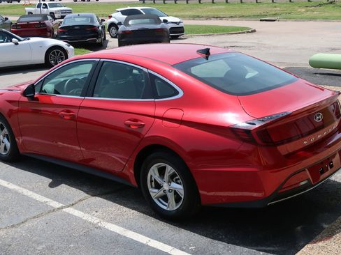 Used 2020 Hyundai Sonata SE image 12