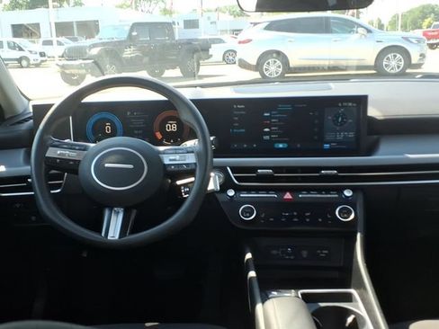 Used 2024 Hyundai Sonata SEL FWD image 11