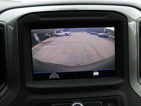 Used 2020 Chevrolet Silverado 1500 Custom w/ Custom Convenience Package image 23