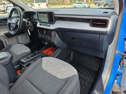 Used 2022 Ford Maverick XLT image 14