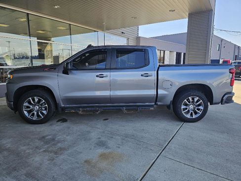 Used 2021 Chevrolet Silverado 1500 RST w/ Convenience Package II image 2