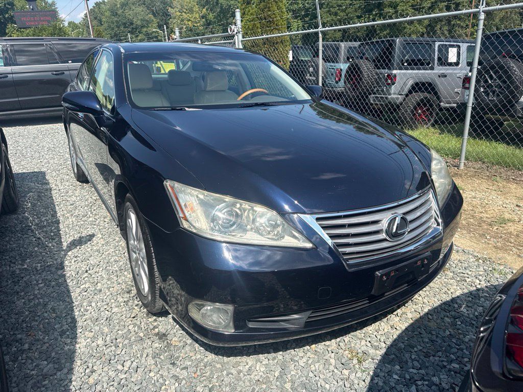 Used 2010 Lexus ES 350 w/ Preferred Accessory Package FWD image 2