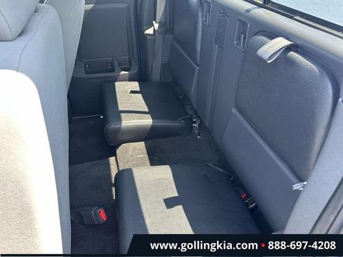 Used 2011 Dodge Dakota Big Horn w/ Premium Sound Group AWD/4WD image 13