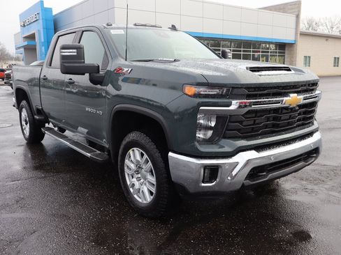 New 2026 Chevrolet Silverado 3500 LT w/ All Star Edition image 2