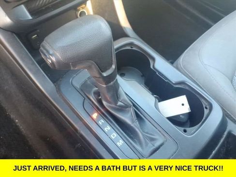 Used 2015 Chevrolet Colorado W/T image 21