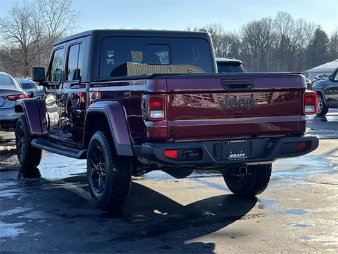 Certified 2022 Jeep Gladiator Sport image 12