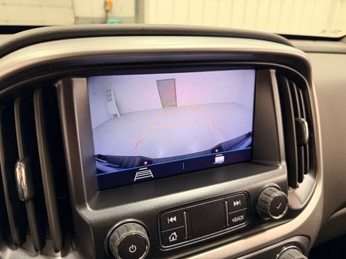 Certified 2022 Chevrolet Colorado LT w/ Luxury Package AWD/4WD image 12
