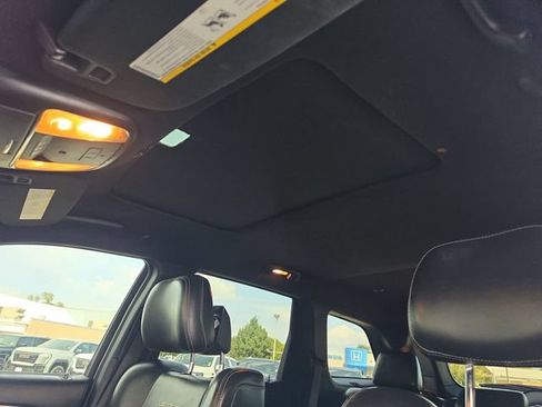 Used 2015 Jeep Grand Cherokee SRT AWD/4WD image 17