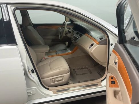 Used 2006 Toyota Avalon XLS FWD image 20