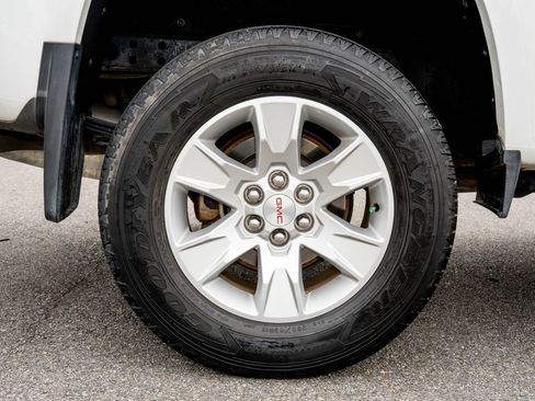 Used 2018 GMC Canyon SLE RWD image 28