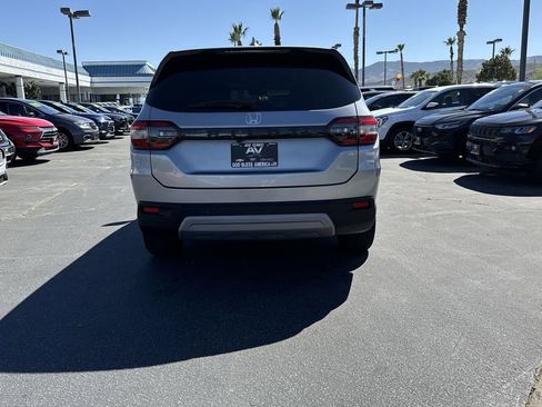 Used 2025 Honda Pilot EX-L image 35